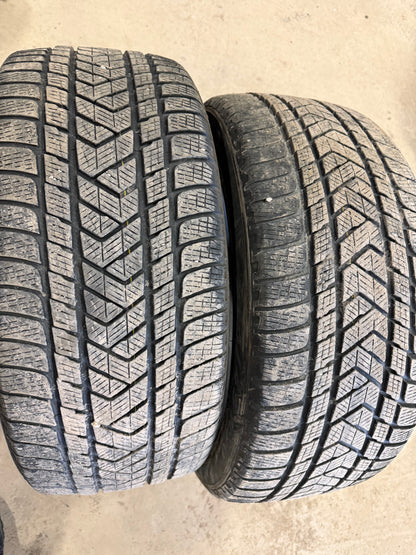2 pneus d hiver 265/45r20 pirelli en bon etat