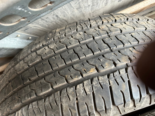1 pneu d’été 265/70r17 goodyear en bon état