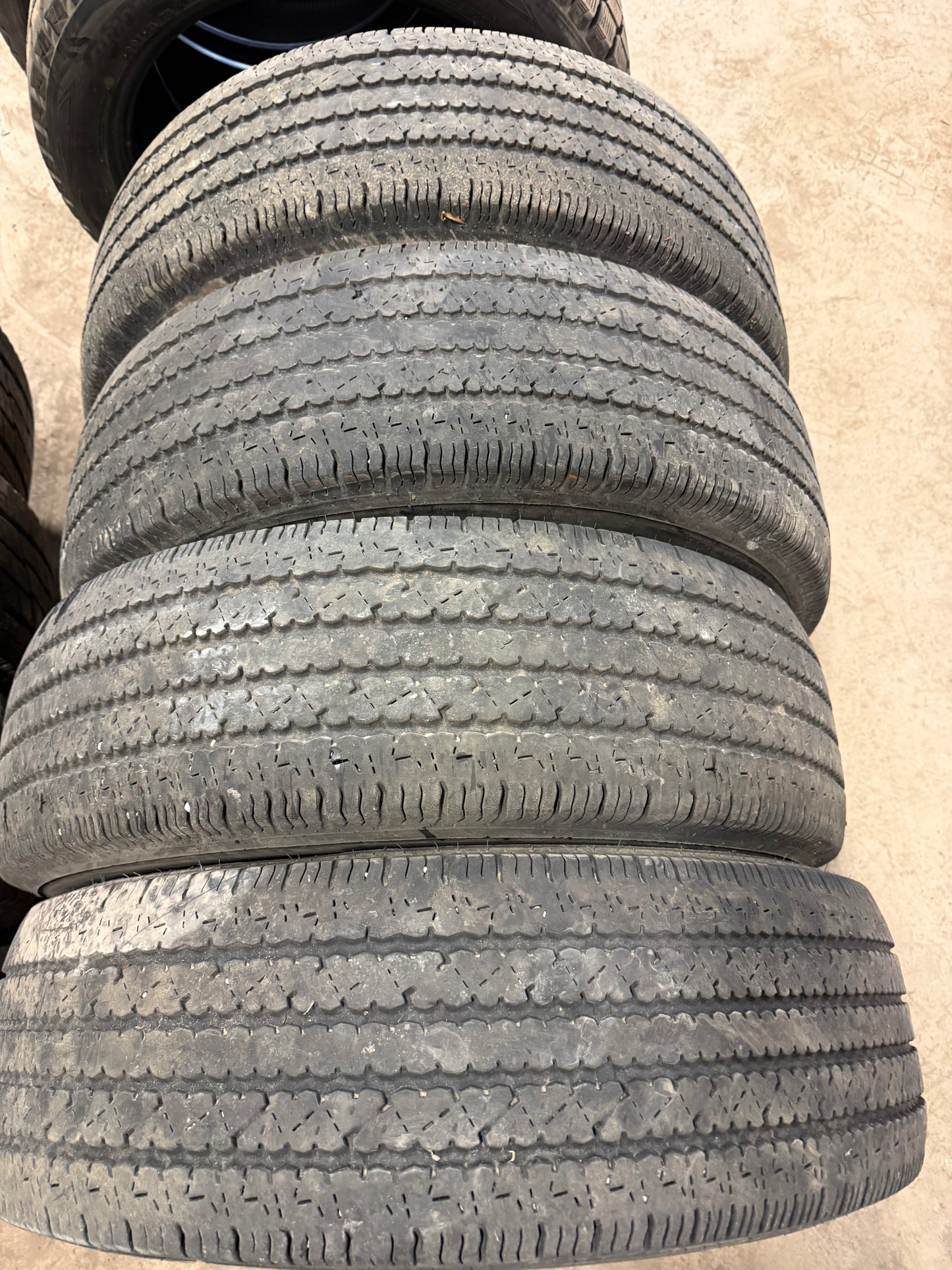 4 pneus d ete lt 245/75r16 bridgestone 10 plies