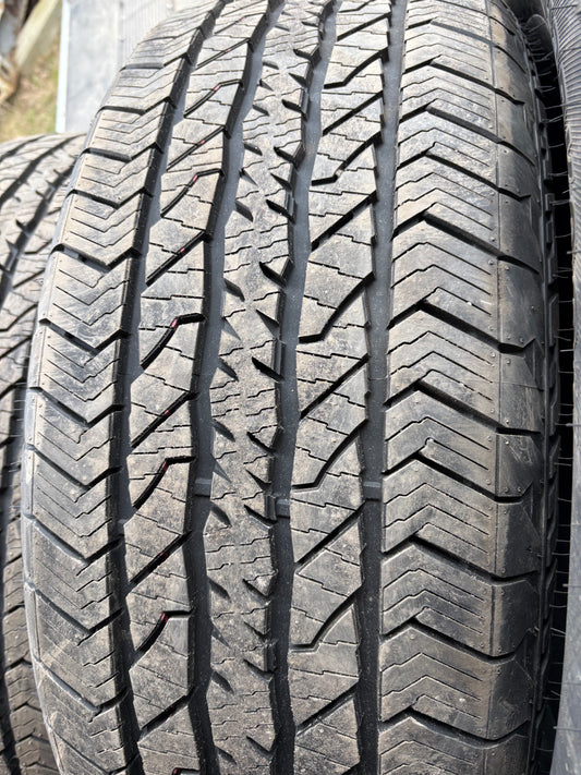 4 pneus d ete neufs 275/60r20 hankook en liquidation