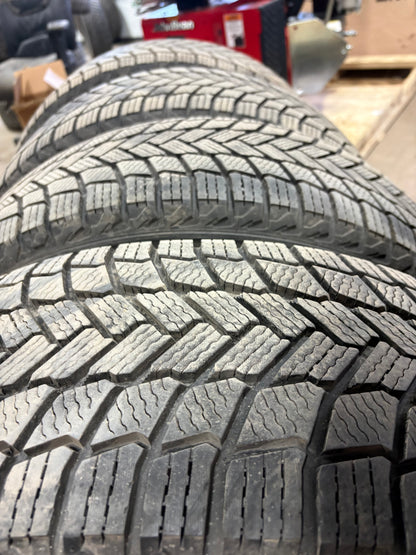 4 pneus d hiver 255/65r17 michelin a l etat neuf