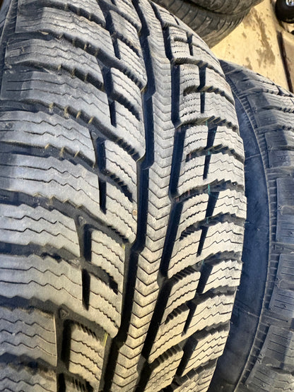 4 pneus d hiver 205/55r16 bf goodrich a l etat neuf