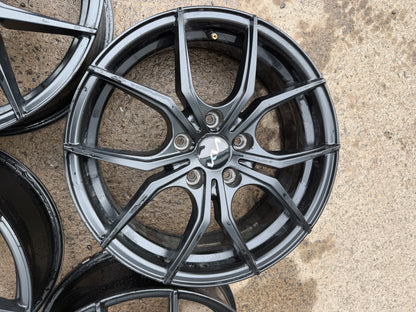 4 mags d origine kia 17 pouces 5x114.3 avec valves tpms