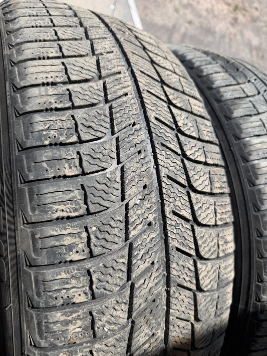 4 pneus d hiver 225/60r18 michelin en bon etat