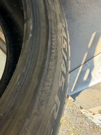 2 pneus d hiver 245/45r20 pirelli