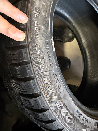 4 pneus d hiver 225/45r17 nokian en tres bon état