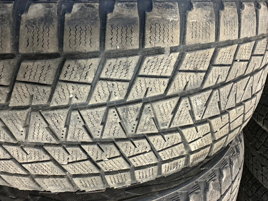 4 pneus d hiver 215/60r17 Bridgestone