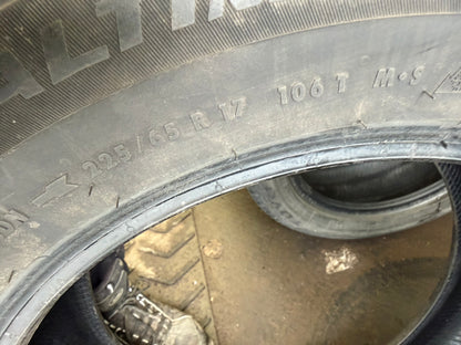 4 pneus d hiver 225/65r17 general a l etat neuf