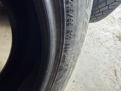 2 pneus d hiver 215/55r17 pirelli en bon etat