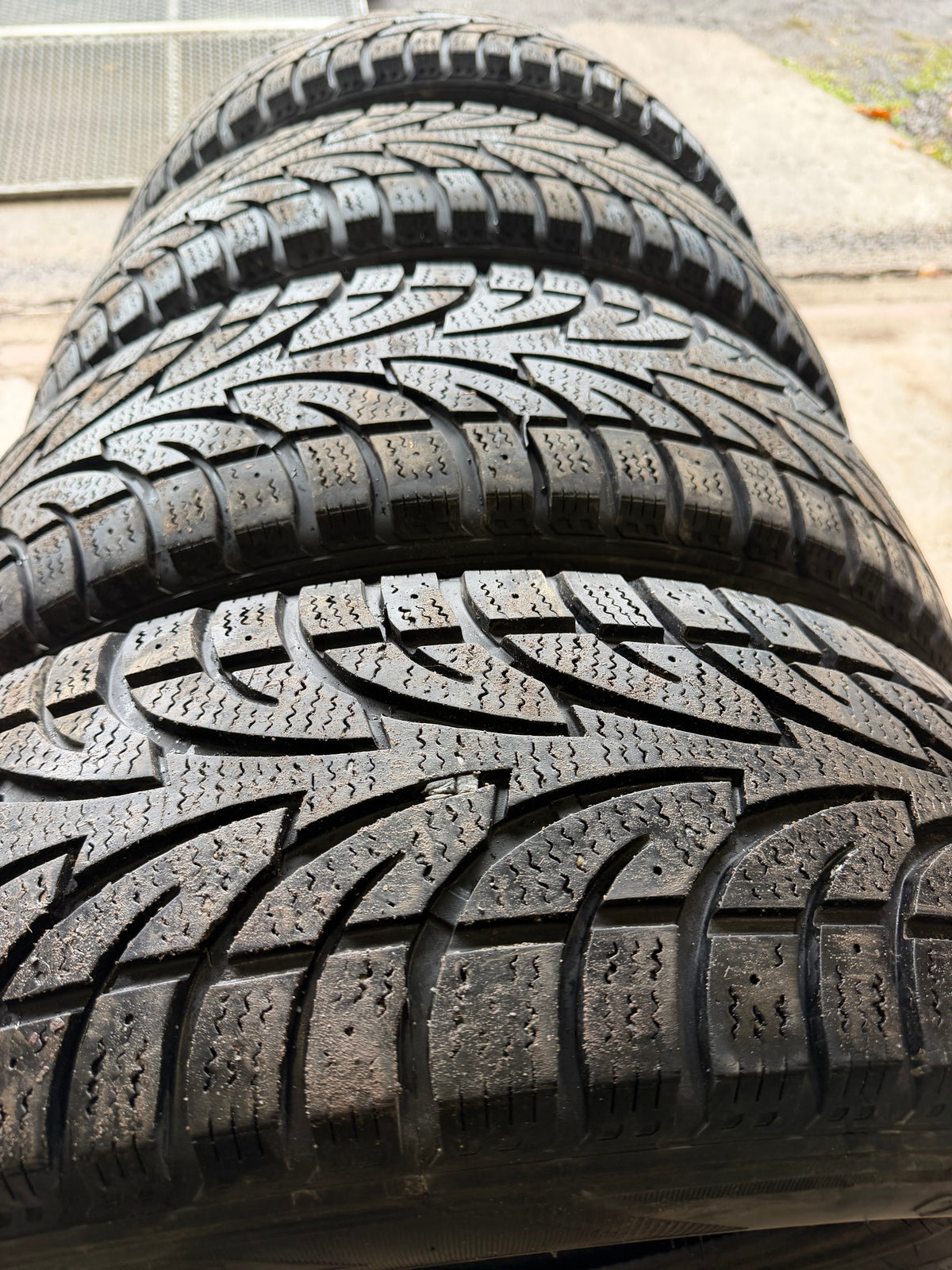 4 pneus d hiver 215/60r17 sailum a l etat neuf