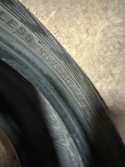4 pneus d hiver 215/55r16 Yokohama