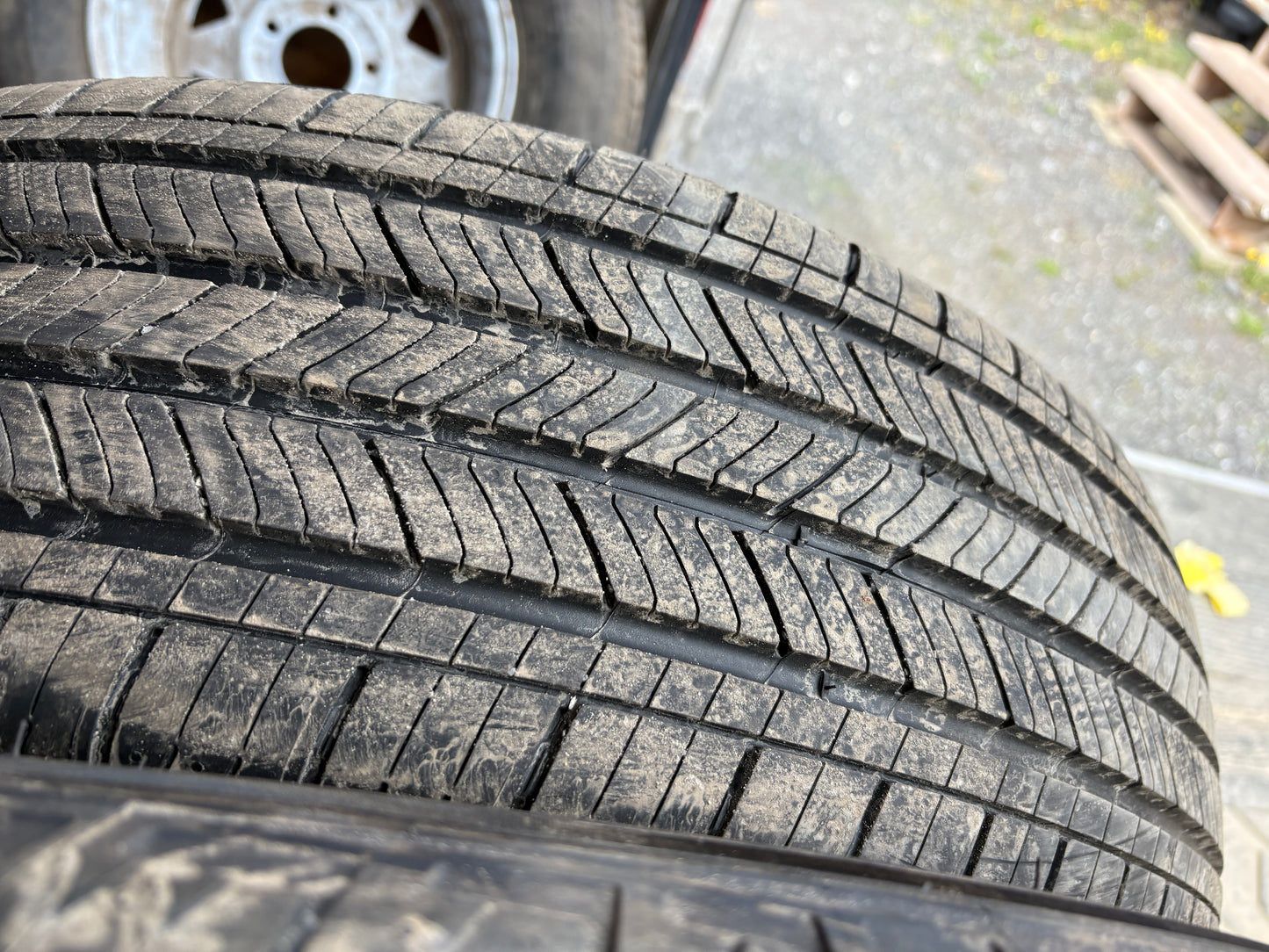 4 pneus d ete neufs 225/60r18 Michelin en liquidation