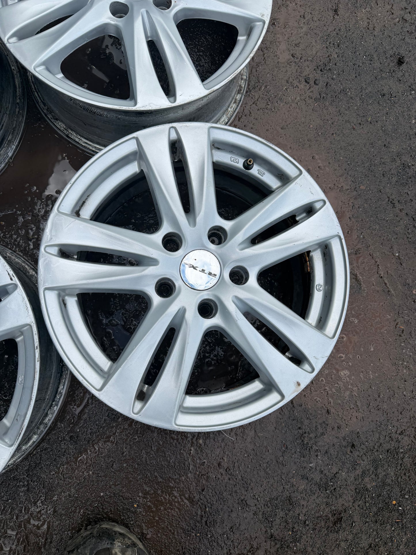 4 mags rtx 16 pouces 5x114.3 en bon etat