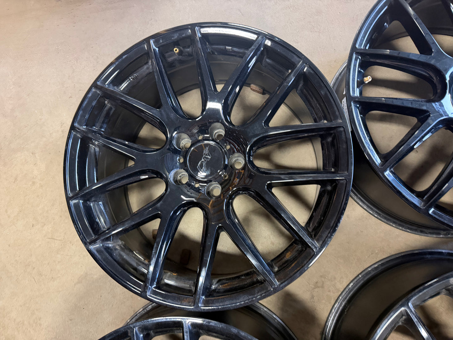 4 mags dai 19 pouces 5x120 a l etat neuf