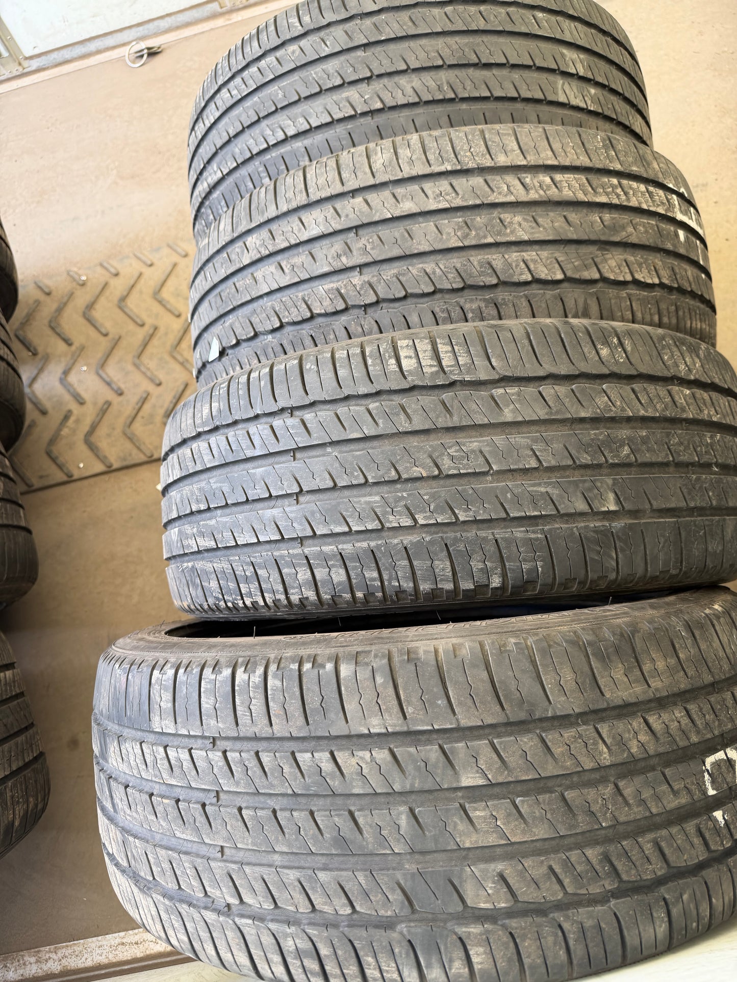 4 pneus d ete 215/45r17 michelin en bon etat