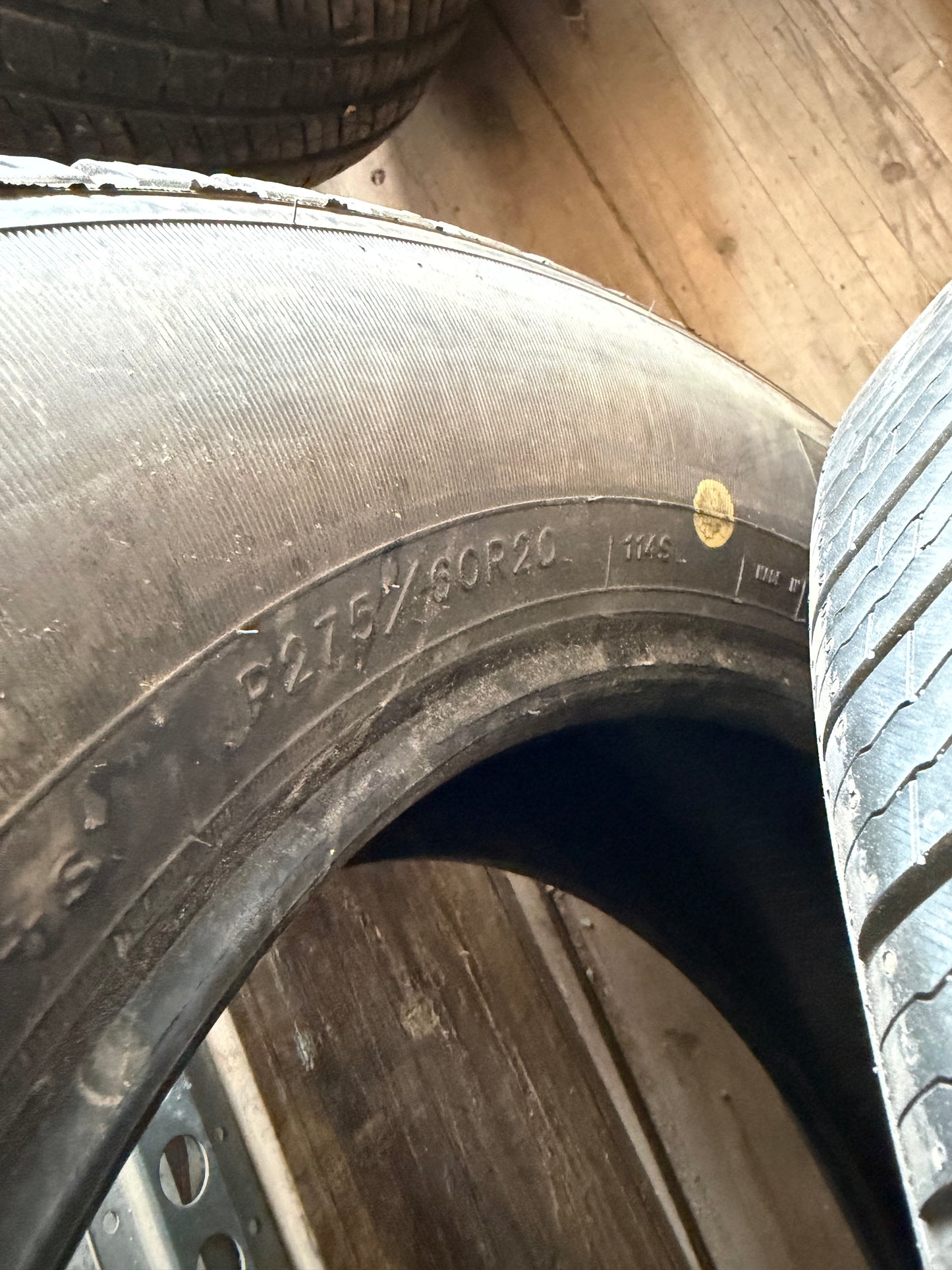 1 pneu d ete 275/60r20 good year en bon état