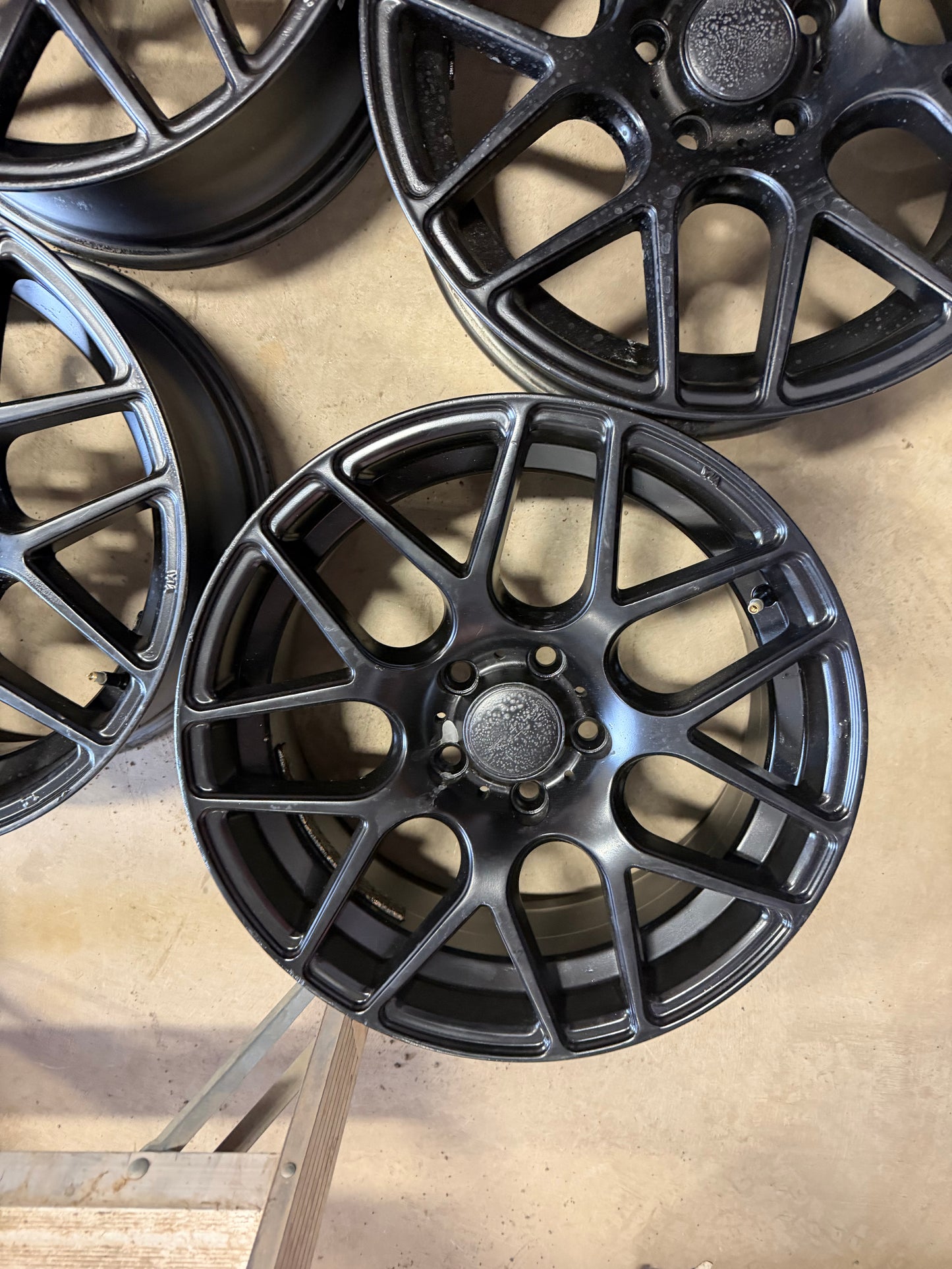 4 mags rtx 17 pouces 5x112 en bon état
