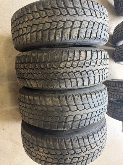 4 pneus d hiver lt 265/70r17 marshall 10 plies