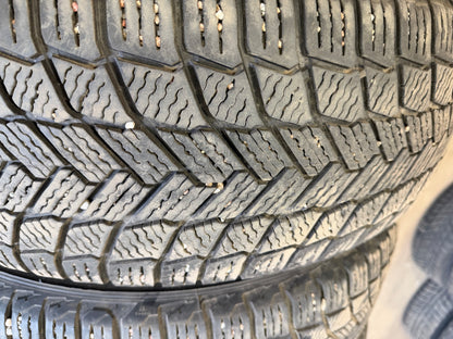 4 pneus d hiver 245/60r18 michelin en bon etat