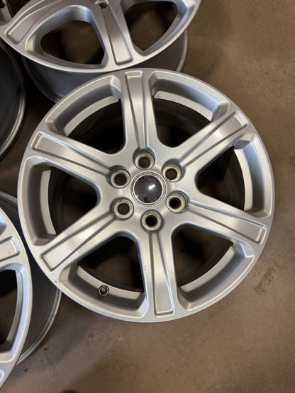 4 mags 17 pouces gmc d origine 6x120 ( gmc acadia) avec tpms