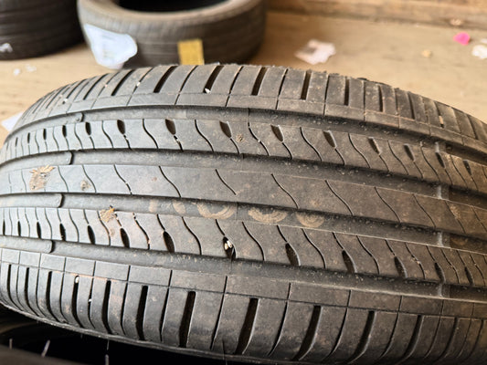 1 pneu d ete 185/65r15 starfire en bon état