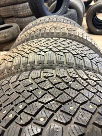 4 pneus d hiver 245/50r20 continental a clous a l etat neuf