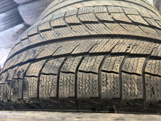 4 pneus d hiver 245/50r20 Michelin a l etat neuf