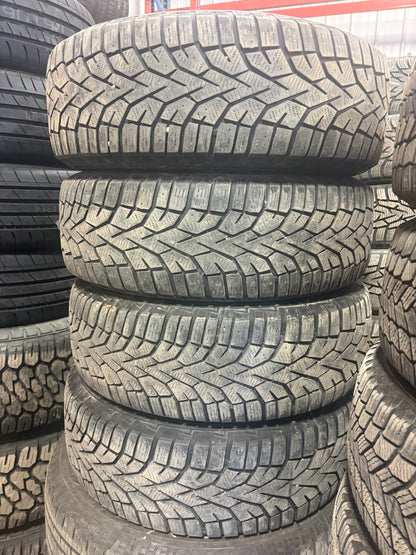 4 pneus d hiver 215/70r16 general