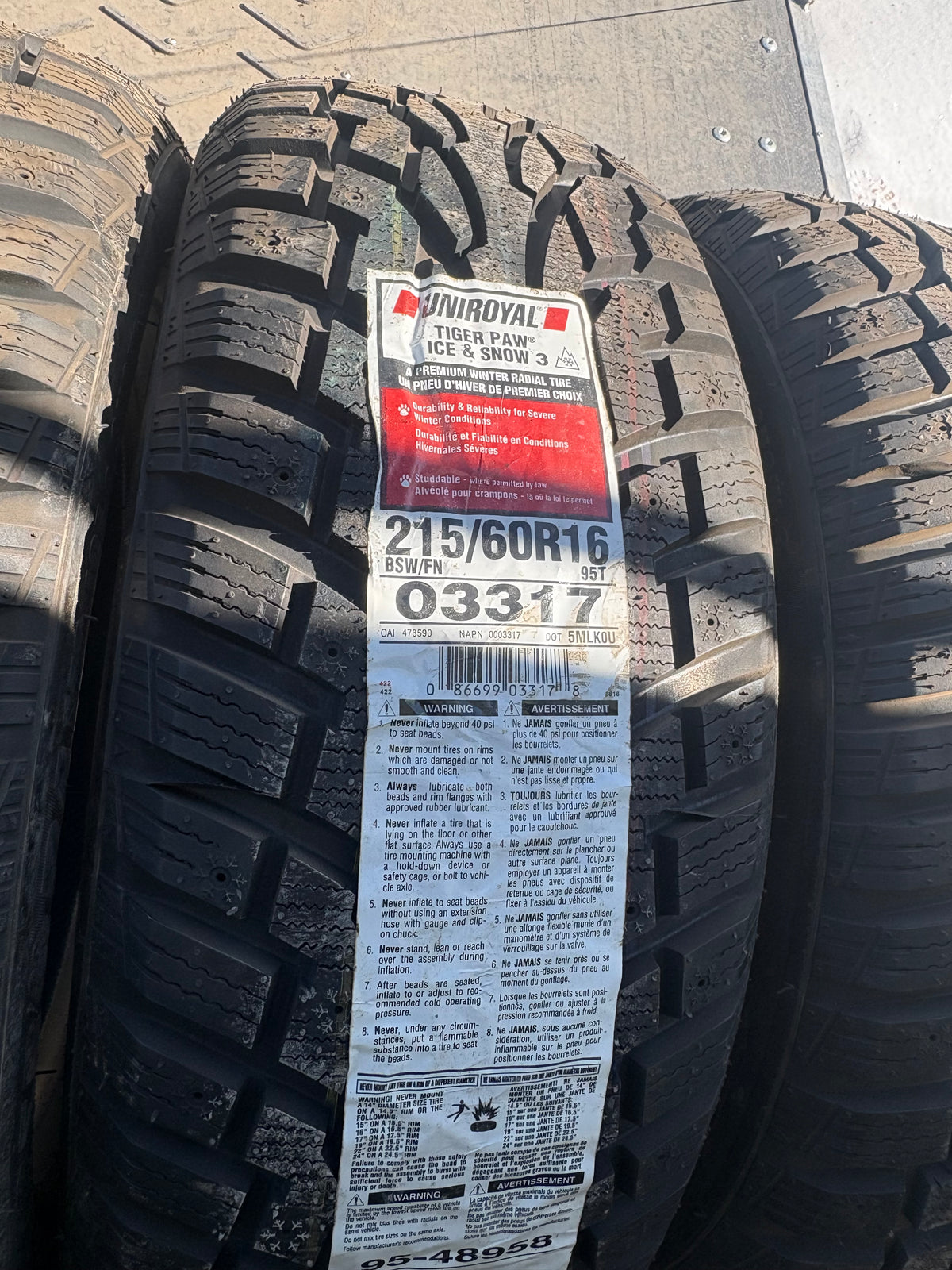 4 pneus d hiver neufs 215/60r16 uniroyal en liquidation