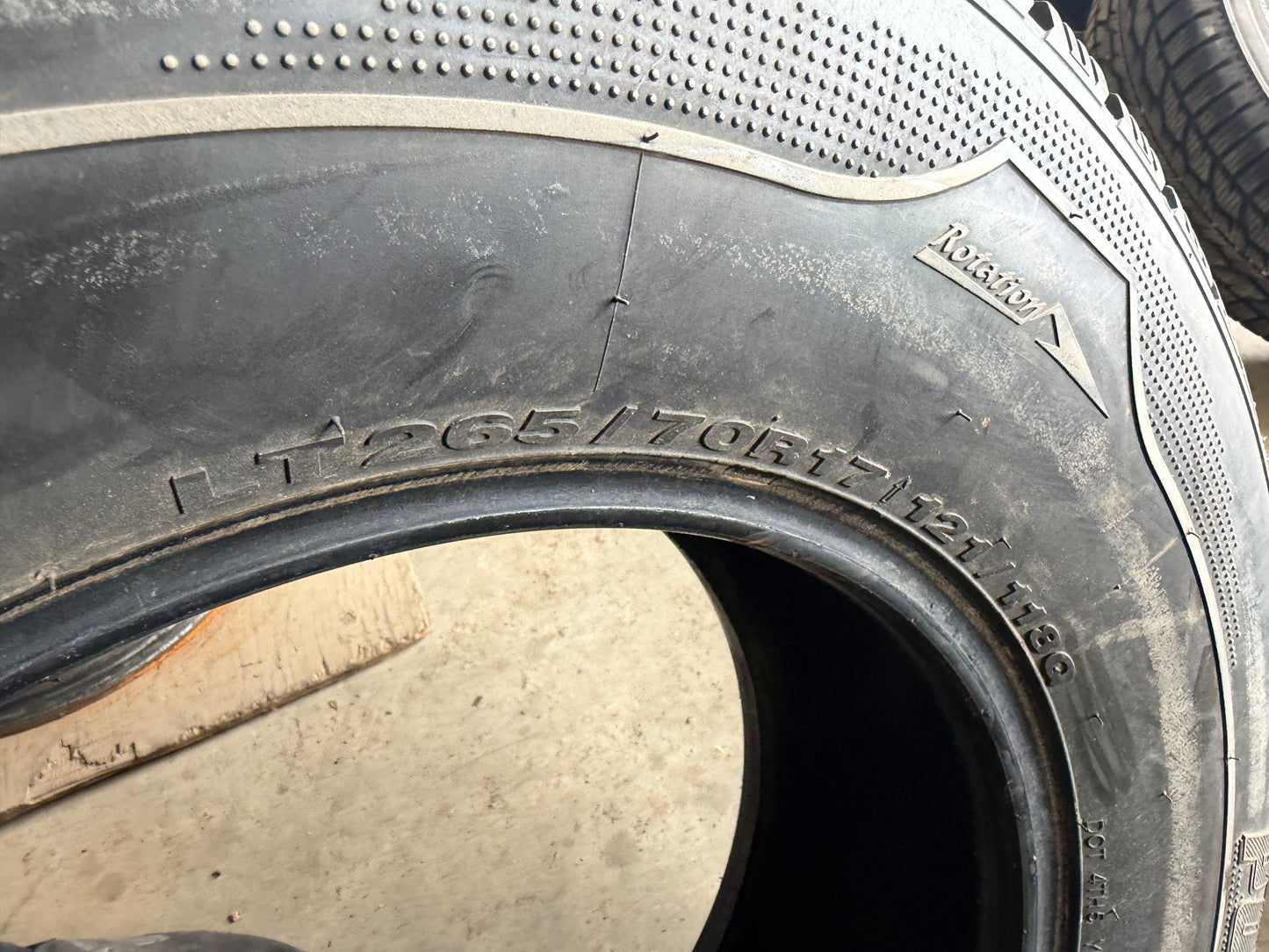 4 pneus d hiver lt 265/70r17 marshall 10 plies