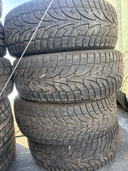 4 pneus d hiver 235/55r19 sailum en bon état
