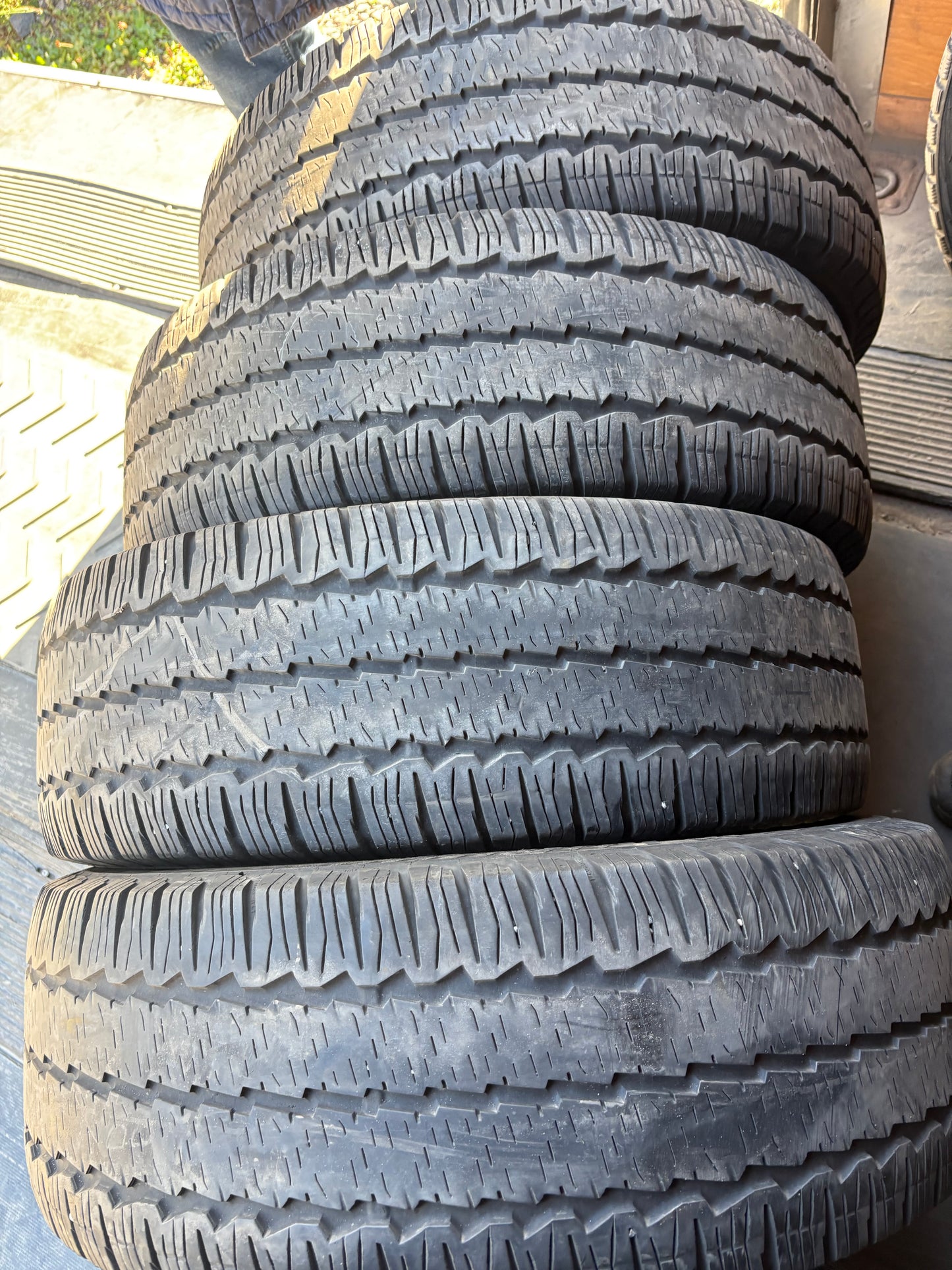 4 pneus d ete 235/65r16 continental 10 plies