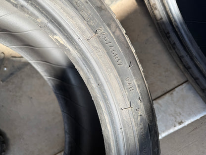 4 pneus d hiver 225/45r17 michelin en bon état
