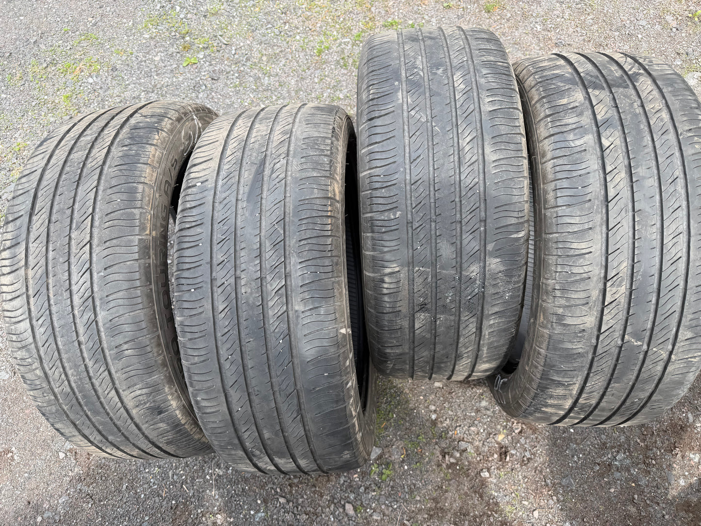 4 pneus d ete 215/50r17 gt radial en bon etat