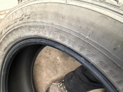 4 pneus d ete 225/60r17 kumho en bon etat