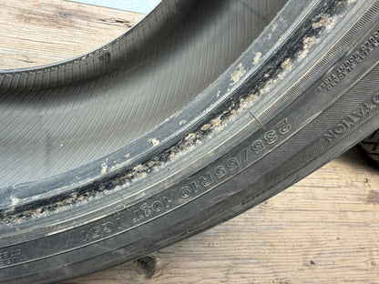 4 pneus d hiver 235/55r19 Yokohama en bon état