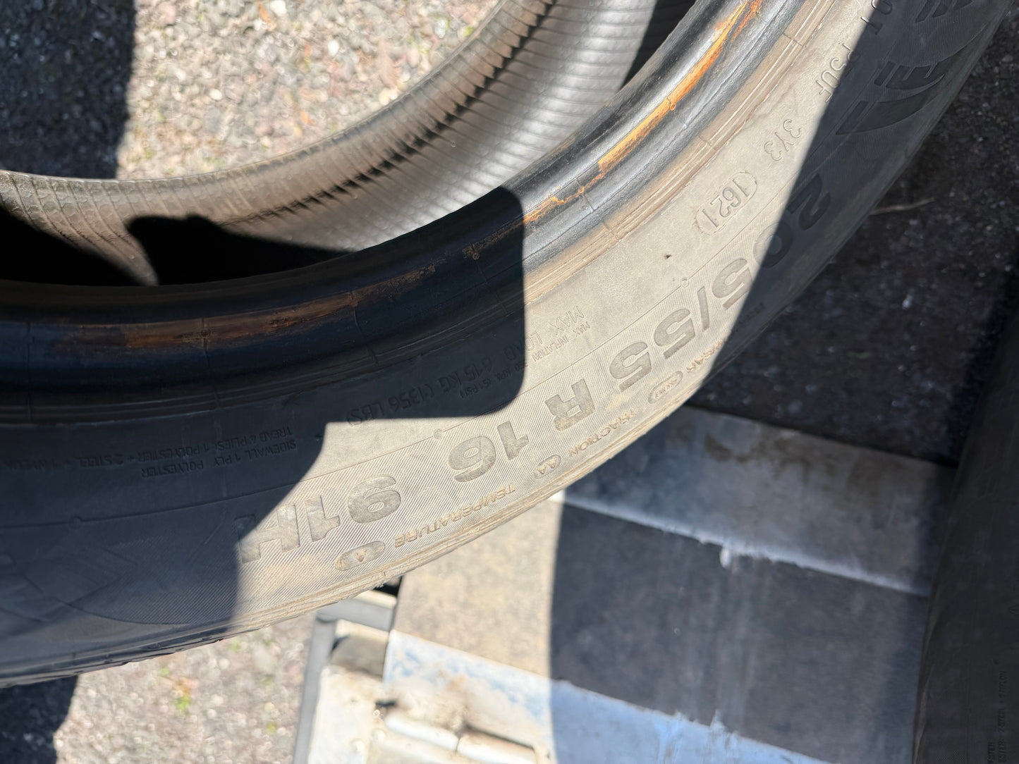 4 pneus d ete 205/55r16 continental en bon etat