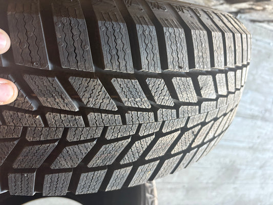 1 pneu neuf 215/70r16 continental