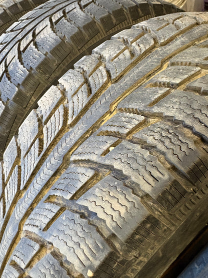 4 pneus d hiver 235/65r17 bf goodrich en bon etat