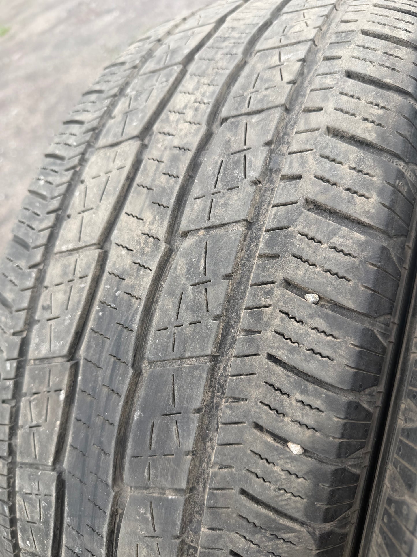 4 pneus d ete 275/50r22 general en bon état