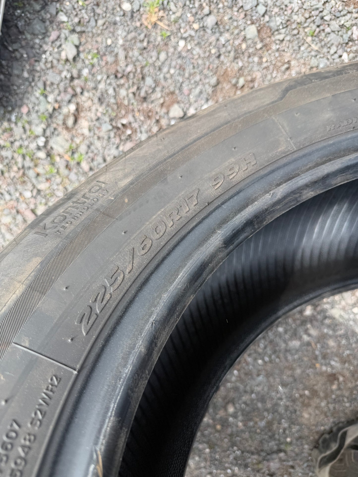 4 pneus d ete 225/60r17 hankook
