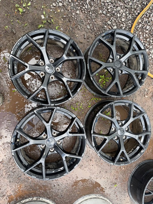 4 mags art 17 pouces 5x112 a l état neuf