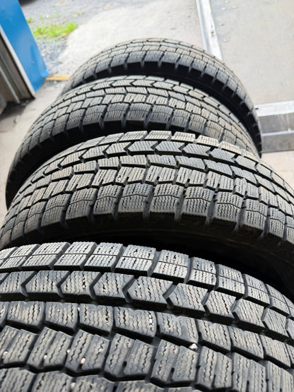 4 pneus d hiver 195/65r15 dunlop a l etat neuf