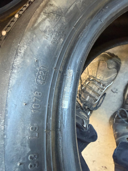 4 pneus d hiver 175/65r15 pirelli en bon état