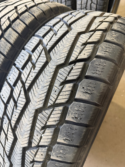 4 pneus d hiver 265/70r17 farroad a l etat neuf