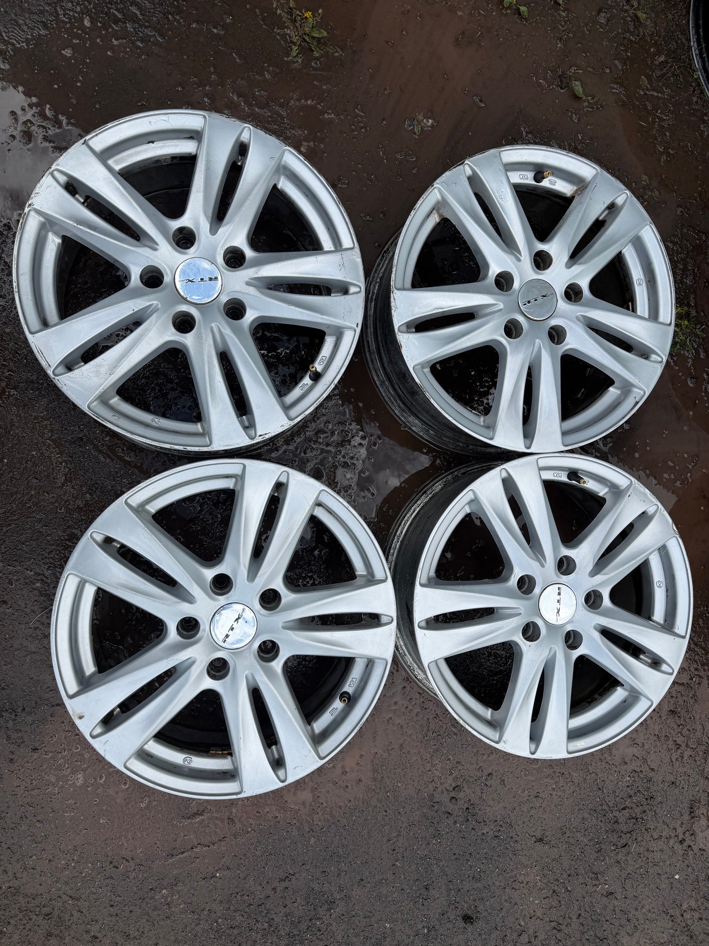4 mags rtx 16 pouces 5x114.3 en bon etat