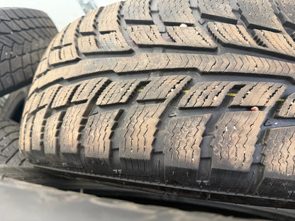 4 pneus d hiver 245/60r18 bf goodrich en très bon état