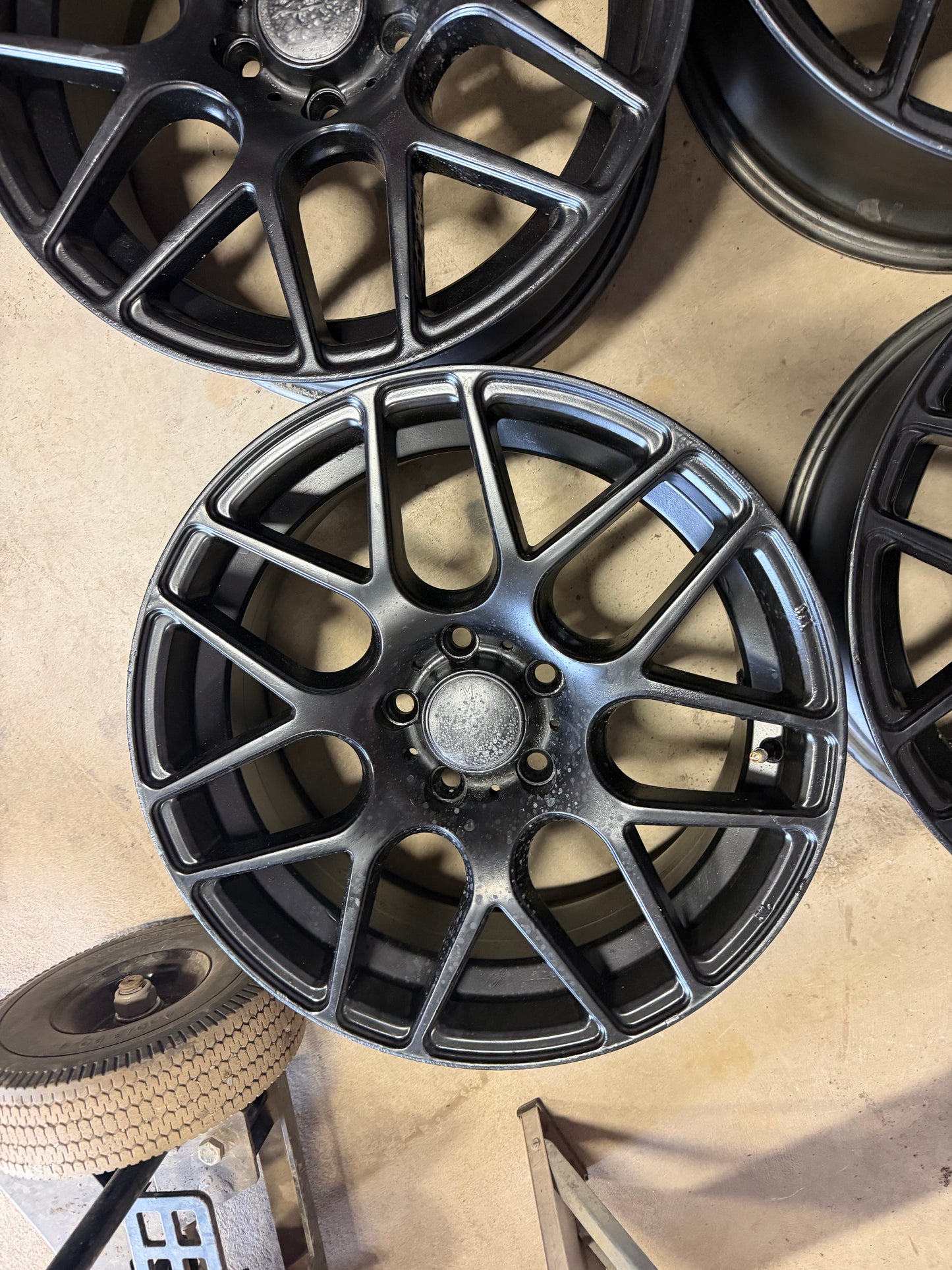 4 mags rtx 17 pouces 5x112 en bon état