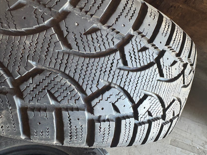 1 pneu d hiver 215/60r16 general