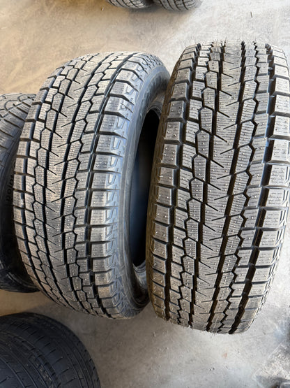2 pneus d hiver neuf 235/60r18 Yokohama en liquidation